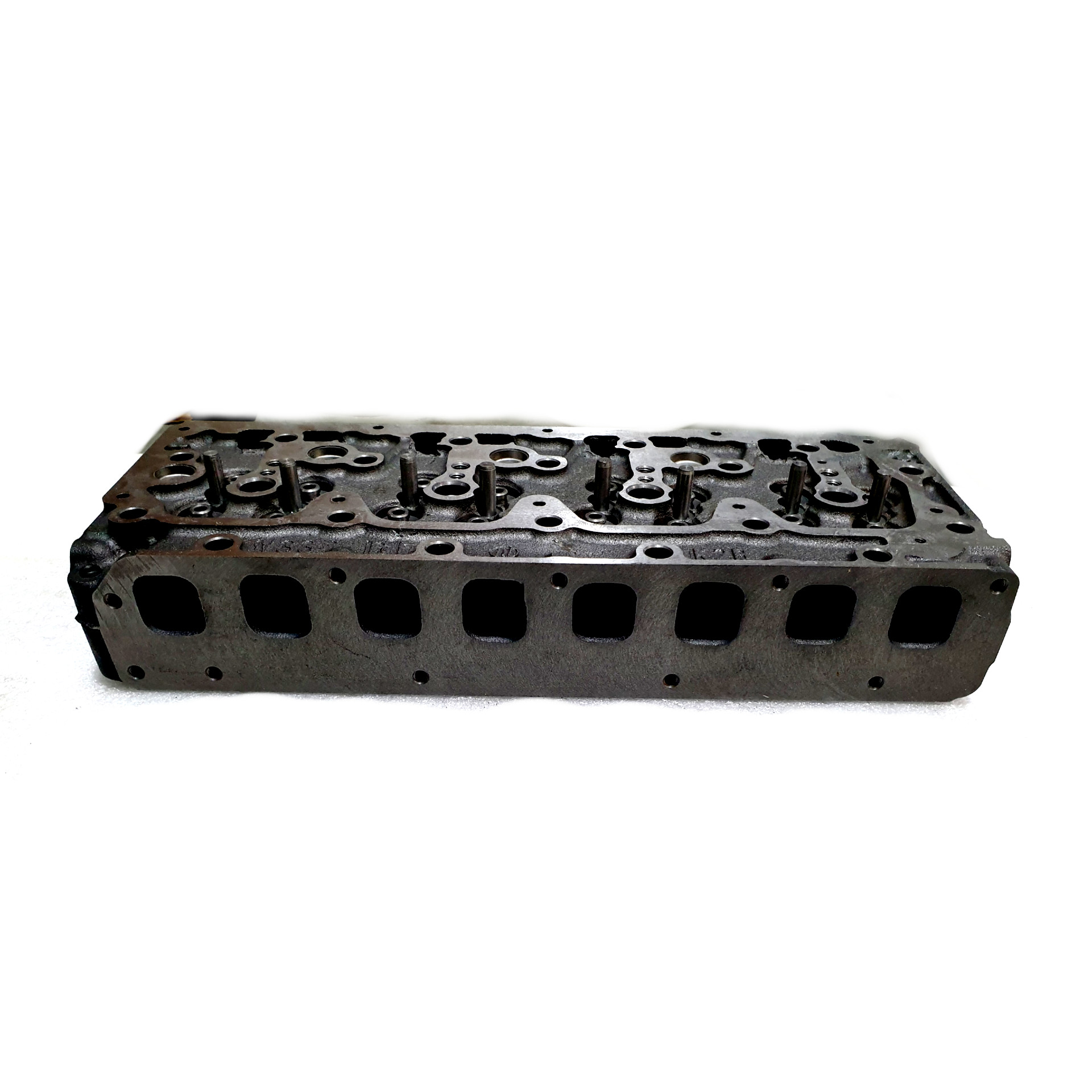 Głowica silnika KUBOTA V3300 V3600 V3800 - GENEUS