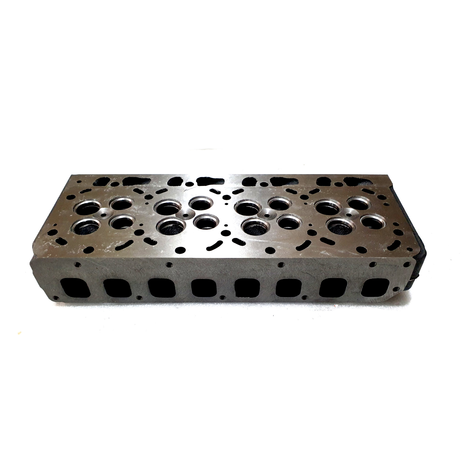Głowica silnika KUBOTA V3300 V3600 V3800 - GENEUS