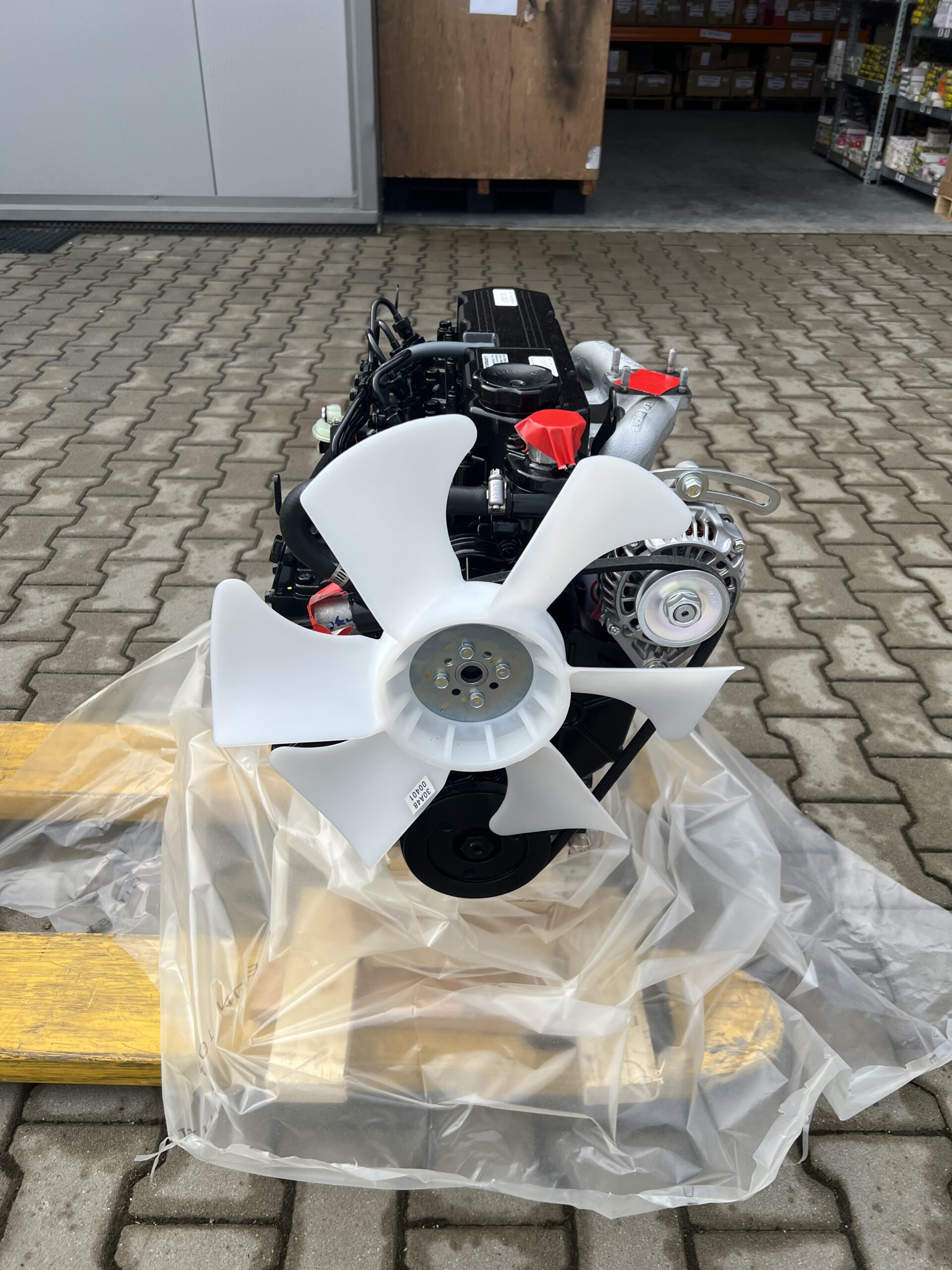 NOWY ORYGINALNY Silnik Mitsubishi S4L2 - GENEUS