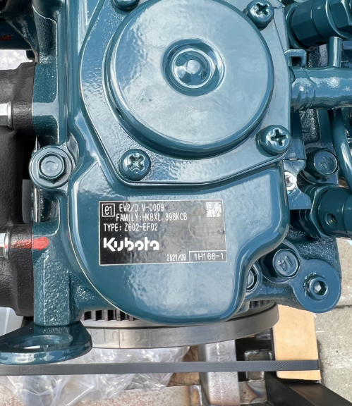 Nowy Oryginalny SILNIK KUBOTA Z602 - GENEUS
