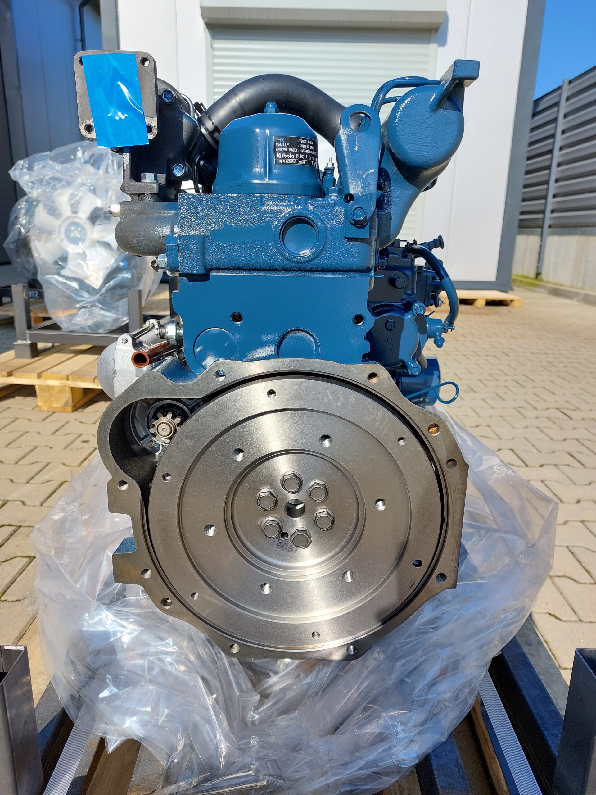 Nowy silnik Kubota V2003-T - GENEUS