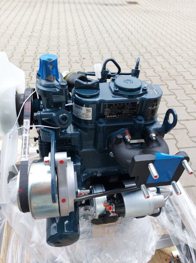 NOWY KOMPLETNY SILNIK KUBOTA Z482 - GENEUS