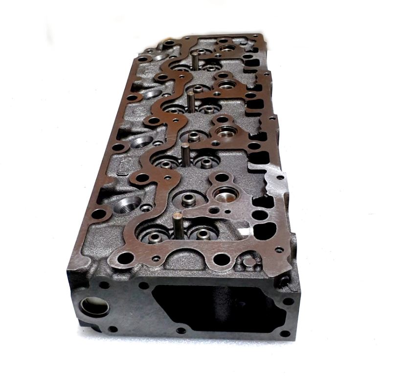 Głowica silnika KUBOTA V3300 V3600 12V - GENEUS