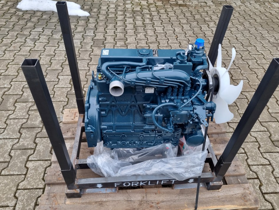 NOWY ORYGINALNY SILNIK KUBOTA V2203 - GENEUS