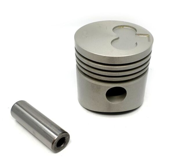 Tłok ze sworzniem Mitsubishi K3C, K4C - 0.50 - GENEUS