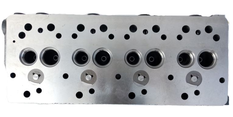 Głowica silnika Komatsu 4D94 - GENEUS