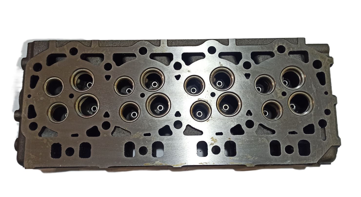 Głowica silnika YANMAR 4TNV106 4TNV106T -16zaworowa - GENEUS