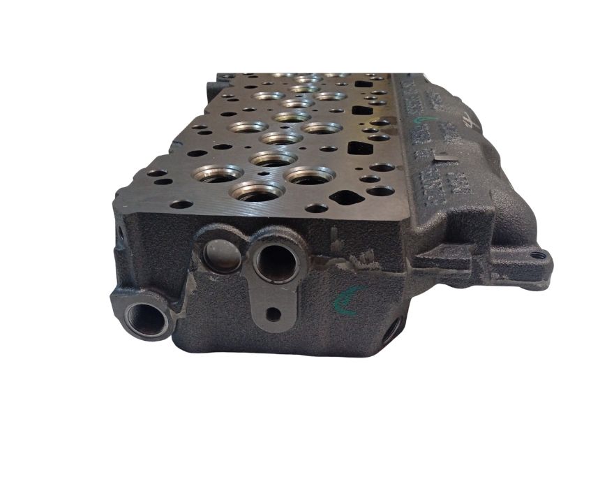 Głowica silnika CUMMINS ISB4.5 ISD4.5 QSB4.5 ISDE 4.5 - GENEUS