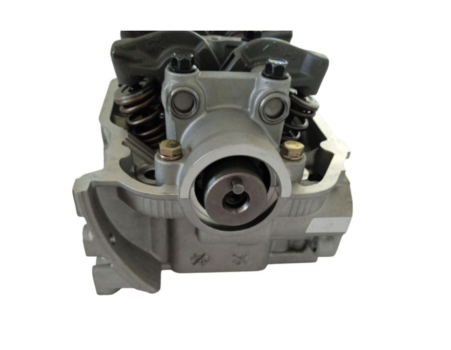 Głowica silnika MITSUBISHI 4G64 8V - GENEUS